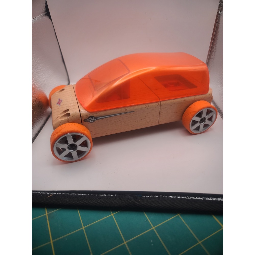 Automoblox M9 Sport Van Wooden Toy Car Orange Calello Modular 2015 1702015100